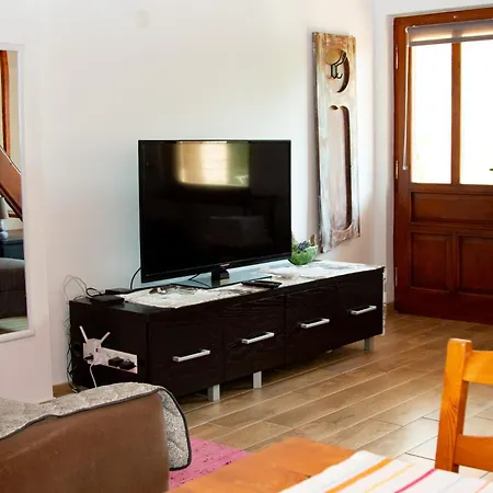 Negra Vendeghaz Apartment *